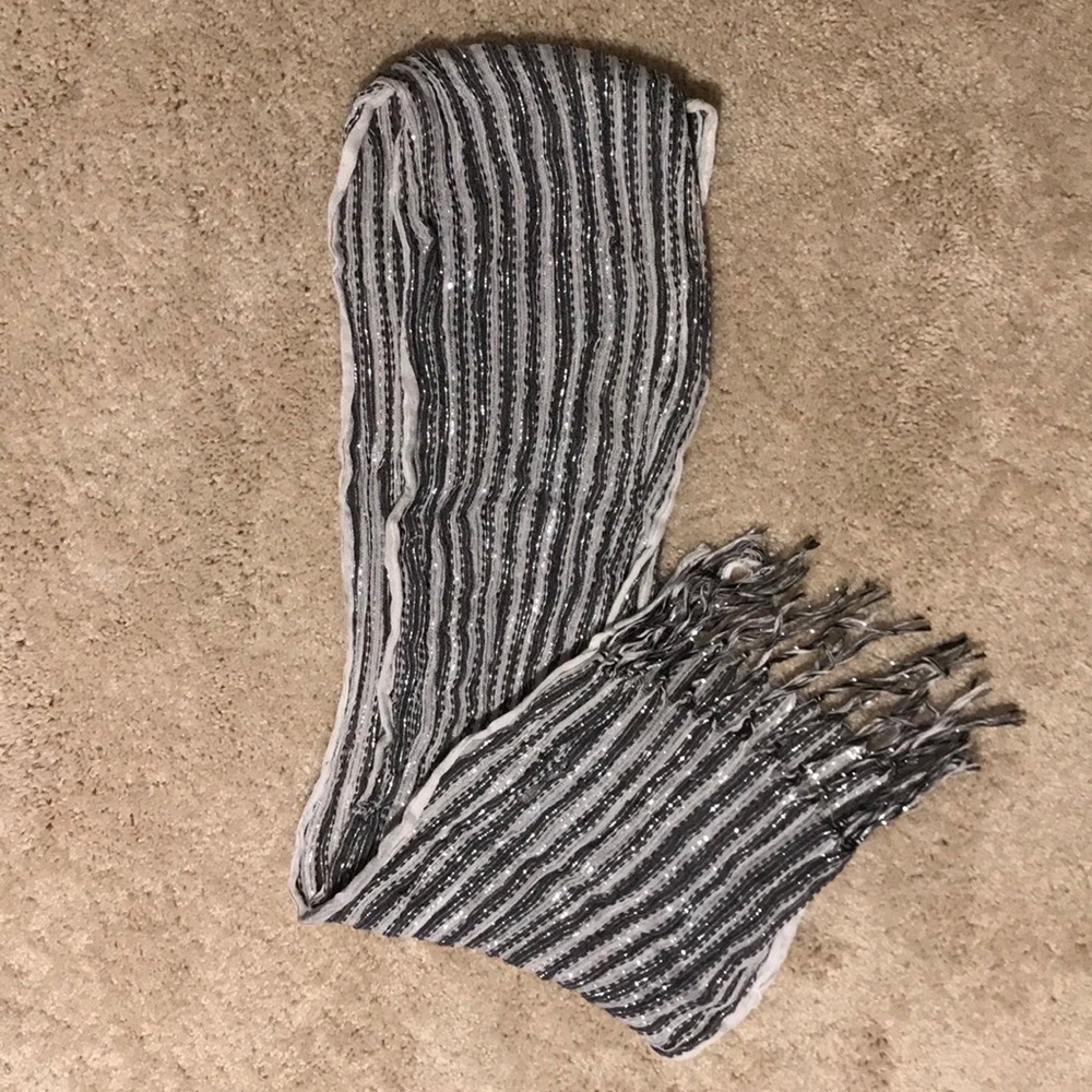 Sparkle scarf